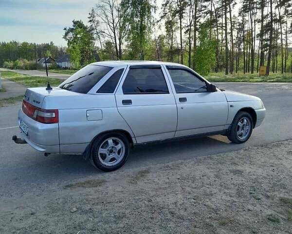 Серый ВАЗ 2110, объемом двигателя 1.6 л и пробегом 300 тыс. км за 2800 $, фото 2 на Automoto.ua