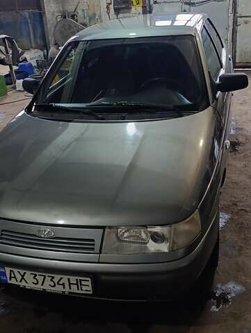 Серый ВАЗ 2110, объемом двигателя 1.6 л и пробегом 230 тыс. км за 2600 $, фото 1 на Automoto.ua