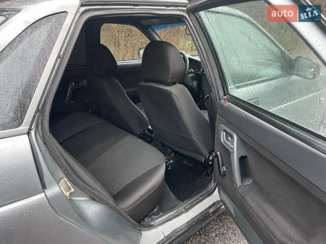 Сірий ВАЗ 2110, об'ємом двигуна 1.6 л та пробігом 175 тис. км за 1750 $, фото 5 на Automoto.ua