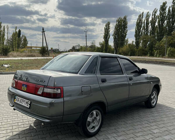 Сірий ВАЗ 2110, об'ємом двигуна 1.6 л та пробігом 141 тис. км за 2800 $, фото 4 на Automoto.ua