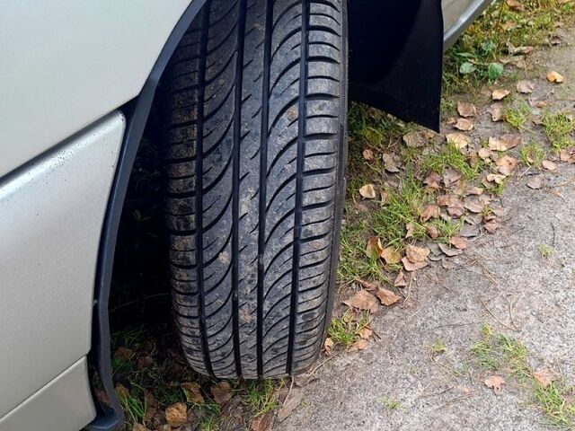 Сірий ВАЗ 2110, об'ємом двигуна 1.6 л та пробігом 81 тис. км за 3000 $, фото 3 на Automoto.ua