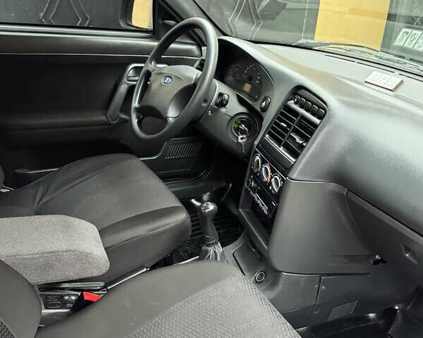 Серый ВАЗ 2110, объемом двигателя 1.6 л и пробегом 160 тыс. км за 2500 $, фото 7 на Automoto.ua