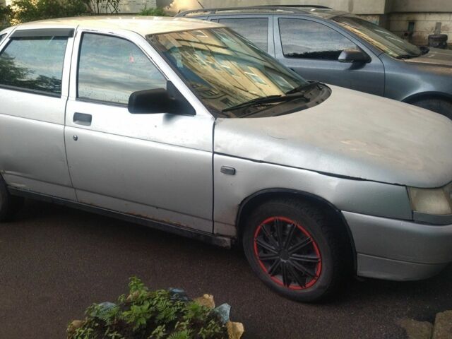 Серый ВАЗ 2110, объемом двигателя 1.6 л и пробегом 220 тыс. км за 1200 $, фото 4 на Automoto.ua