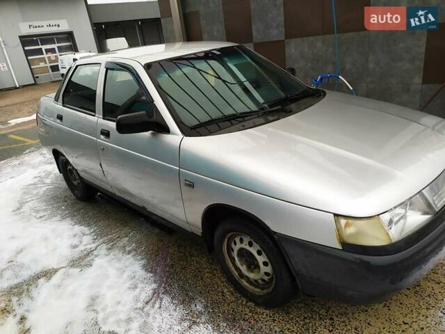 Серый ВАЗ 2110, объемом двигателя 1.6 л и пробегом 440 тыс. км за 1300 $, фото 2 на Automoto.ua