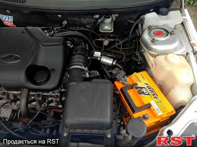 Серый ВАЗ 2110, объемом двигателя 16 л и пробегом 140 тыс. км за 2400 $, фото 7 на Automoto.ua