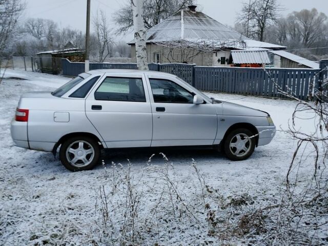 Серый ВАЗ 2110, объемом двигателя 1.6 л и пробегом 70 тыс. км за 2300 $, фото 2 на Automoto.ua