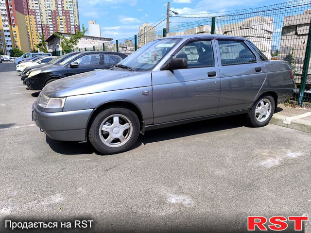 Серый ВАЗ 2110, объемом двигателя 1.6 л и пробегом 33 тыс. км за 3500 $, фото 2 на Automoto.ua