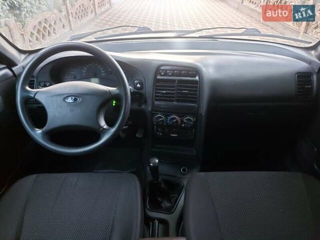 Сірий ВАЗ 2110, об'ємом двигуна 1.6 л та пробігом 188 тис. км за 2450 $, фото 4 на Automoto.ua
