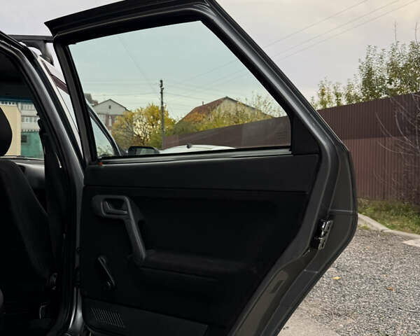 Сірий ВАЗ 2110, об'ємом двигуна 1.6 л та пробігом 190 тис. км за 2650 $, фото 36 на Automoto.ua