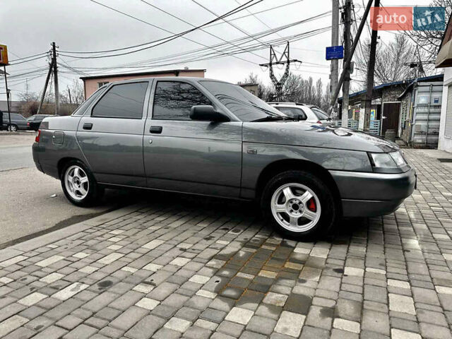 Серый ВАЗ 2110, объемом двигателя 1.6 л и пробегом 104 тыс. км за 3850 $, фото 1 на Automoto.ua