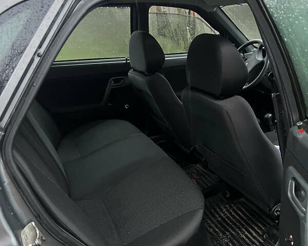 Серый ВАЗ 2110, объемом двигателя 1.6 л и пробегом 316 тыс. км за 2600 $, фото 8 на Automoto.ua