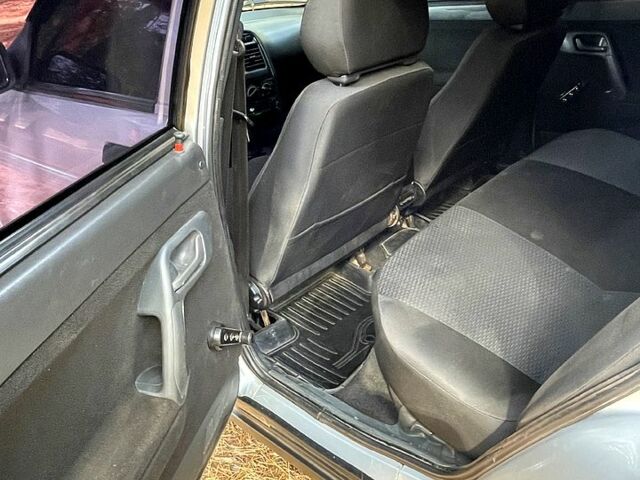 ВАЗ 2110 2011 в Лебедине на Automoto.ua Серый ВАЗ 2110, объемом двигателя 1.6 л и пробегом 0 тыс. км за 2550 $, фото 5 на Automoto.ua