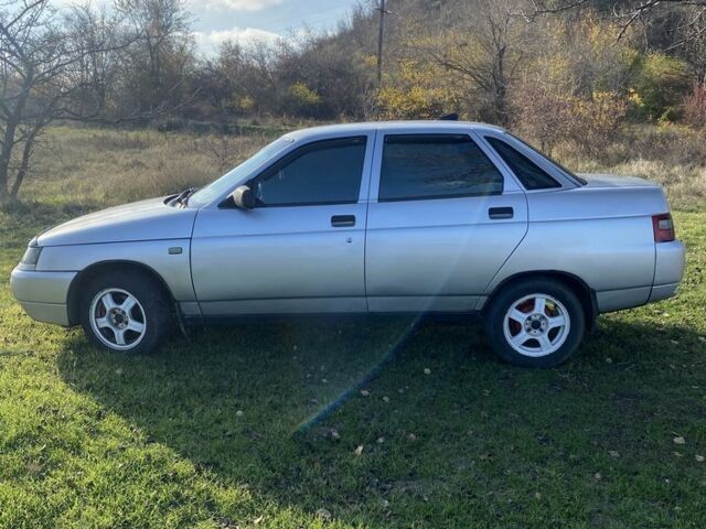 Серый ВАЗ 2110, объемом двигателя 1.6 л и пробегом 430 тыс. км за 1900 $, фото 1 на Automoto.ua