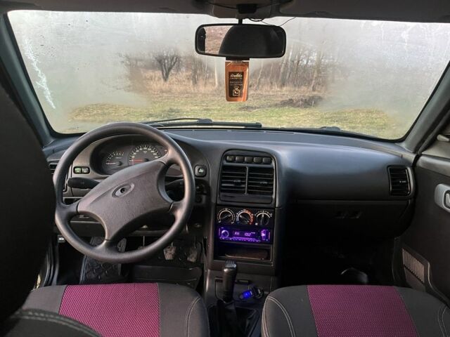 Сірий ВАЗ 2110, об'ємом двигуна 1.6 л та пробігом 112 тис. км за 2400 $, фото 8 на Automoto.ua