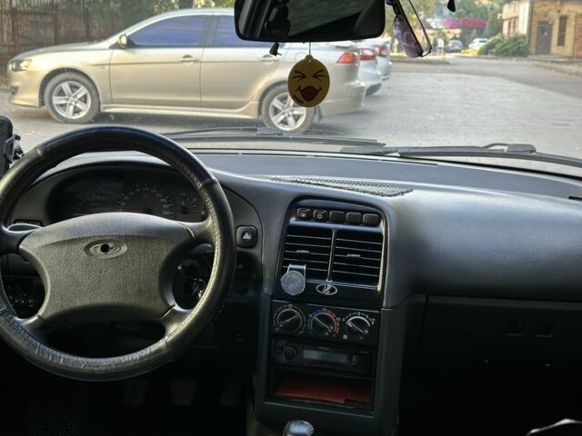 Серый ВАЗ 2110, объемом двигателя 1.6 л и пробегом 160 тыс. км за 2700 $, фото 6 на Automoto.ua