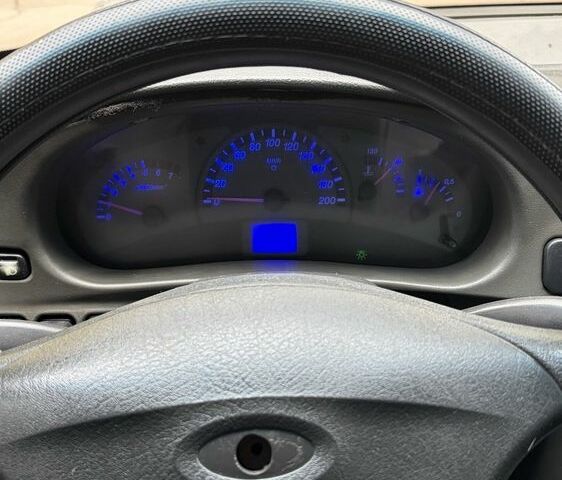 Сірий ВАЗ 2110, об'ємом двигуна 1.6 л та пробігом 300 тис. км за 1300 $, фото 8 на Automoto.ua