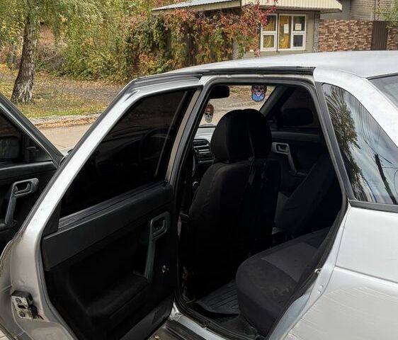 Сірий ВАЗ 2110, об'ємом двигуна 1.6 л та пробігом 300 тис. км за 1300 $, фото 10 на Automoto.ua