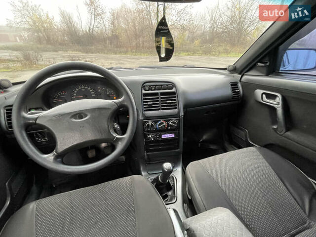 Серый ВАЗ 2110, объемом двигателя 1.6 л и пробегом 250 тыс. км за 2699 $, фото 8 на Automoto.ua