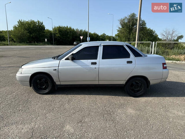 Серый ВАЗ 2110, объемом двигателя 1.6 л и пробегом 136 тыс. км за 2499 $, фото 1 на Automoto.ua