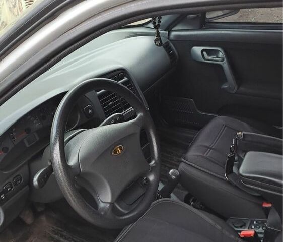Серый ВАЗ 2110, объемом двигателя 1.6 л и пробегом 69 тыс. км за 3700 $, фото 17 на Automoto.ua
