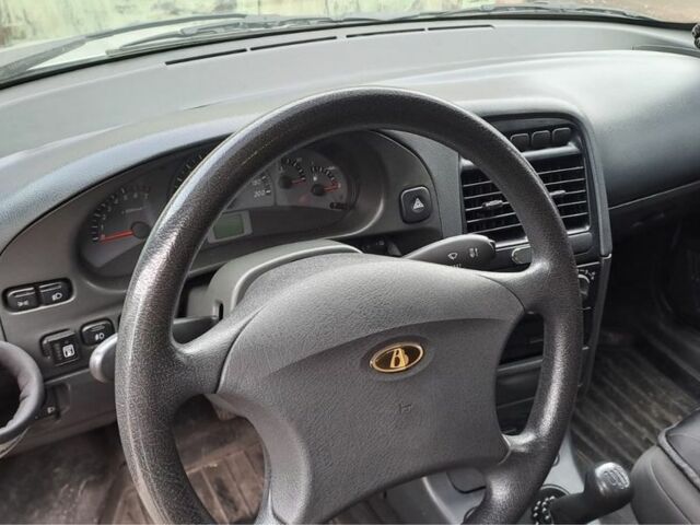 Серый ВАЗ 2110, объемом двигателя 1.6 л и пробегом 69 тыс. км за 3700 $, фото 4 на Automoto.ua