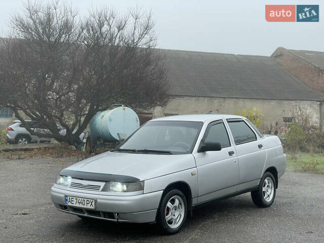 Серый ВАЗ 2110, объемом двигателя 1.6 л и пробегом 250 тыс. км за 2699 $, фото 2 на Automoto.ua