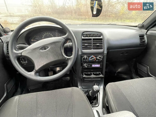 Серый ВАЗ 2110, объемом двигателя 1.6 л и пробегом 250 тыс. км за 2699 $, фото 10 на Automoto.ua