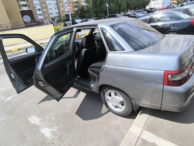 Серый ВАЗ 2110, объемом двигателя 1.6 л и пробегом 33 тыс. км за 3500 $, фото 4 на Automoto.ua