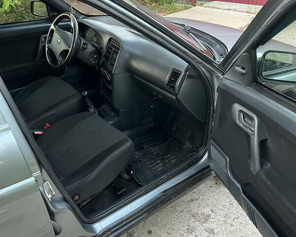 Серый ВАЗ 2110, объемом двигателя 1.6 л и пробегом 190 тыс. км за 2780 $, фото 9 на Automoto.ua