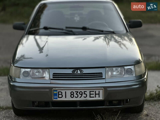 Серый ВАЗ 2110, объемом двигателя 1.6 л и пробегом 190 тыс. км за 2780 $, фото 4 на Automoto.ua