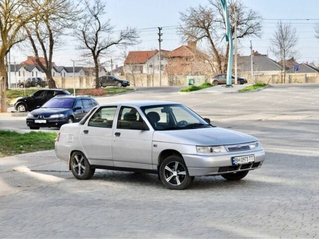 Серый ВАЗ 2110, объемом двигателя 1.6 л и пробегом 120 тыс. км за 3200 $, фото 5 на Automoto.ua