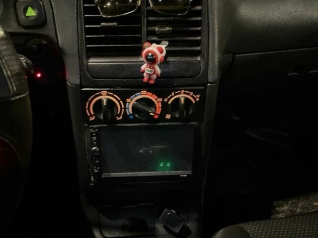 Сірий ВАЗ 2110, об'ємом двигуна 1.5 л та пробігом 2 тис. км за 3100 $, фото 9 на Automoto.ua