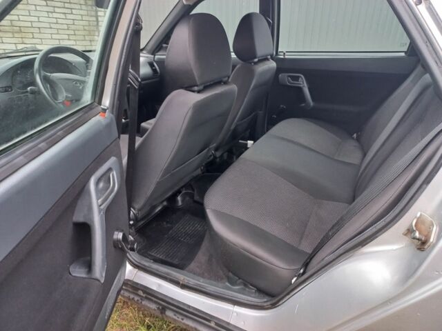 Серый ВАЗ 2110, объемом двигателя 0 л и пробегом 88 тыс. км за 2950 $, фото 10 на Automoto.ua