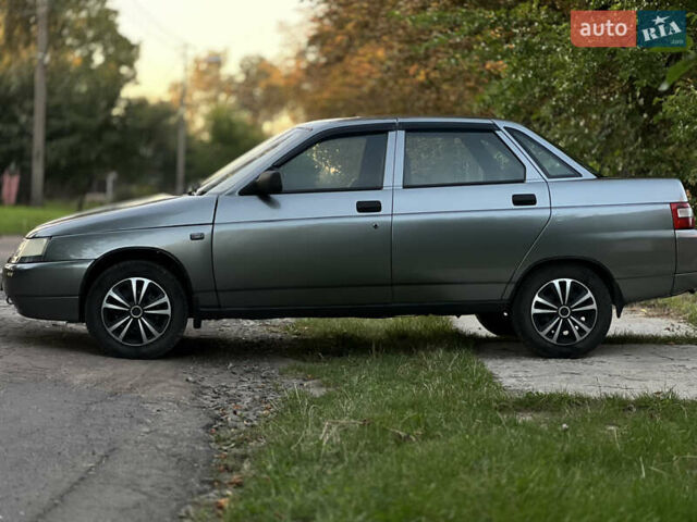 Серый ВАЗ 2110, объемом двигателя 1.6 л и пробегом 190 тыс. км за 2780 $, фото 1 на Automoto.ua