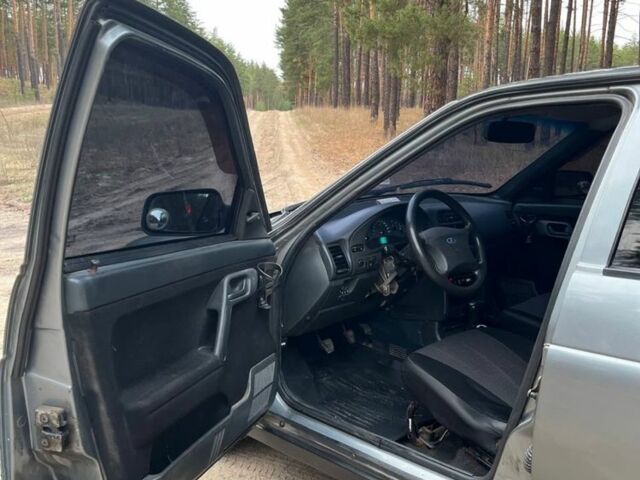 Серый ВАЗ 2110, объемом двигателя 1.6 л и пробегом 195 тыс. км за 3000 $, фото 7 на Automoto.ua
