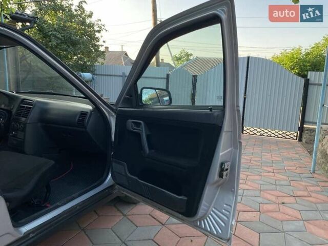 Серый ВАЗ 2110, объемом двигателя 1.6 л и пробегом 190 тыс. км за 3000 $, фото 3 на Automoto.ua