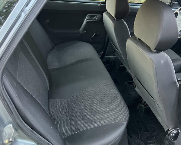 Серый ВАЗ 2110, объемом двигателя 1.6 л и пробегом 190 тыс. км за 2780 $, фото 6 на Automoto.ua