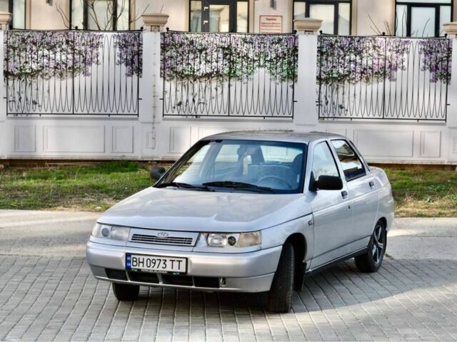 Серый ВАЗ 2110, объемом двигателя 1.6 л и пробегом 120 тыс. км за 3200 $, фото 4 на Automoto.ua