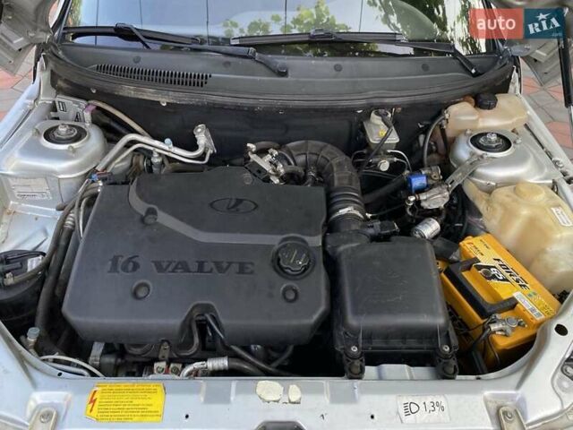 Серый ВАЗ 2110, объемом двигателя 1.6 л и пробегом 190 тыс. км за 3000 $, фото 10 на Automoto.ua