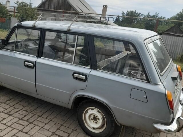 Серый ВАЗ 2110, объемом двигателя 1.5 л и пробегом 270 тыс. км за 534 $, фото 3 на Automoto.ua