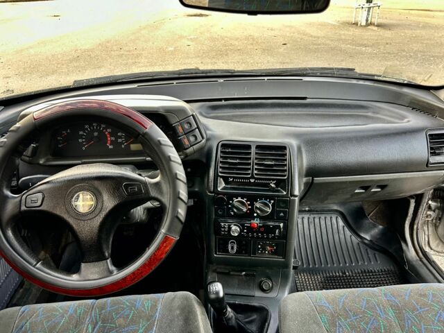 Серый ВАЗ 2110, объемом двигателя 1.5 л и пробегом 350 тыс. км за 1500 $, фото 7 на Automoto.ua