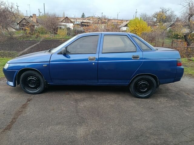 Синий ВАЗ 2110, объемом двигателя 1.5 л и пробегом 400 тыс. км за 999 $, фото 2 на Automoto.ua