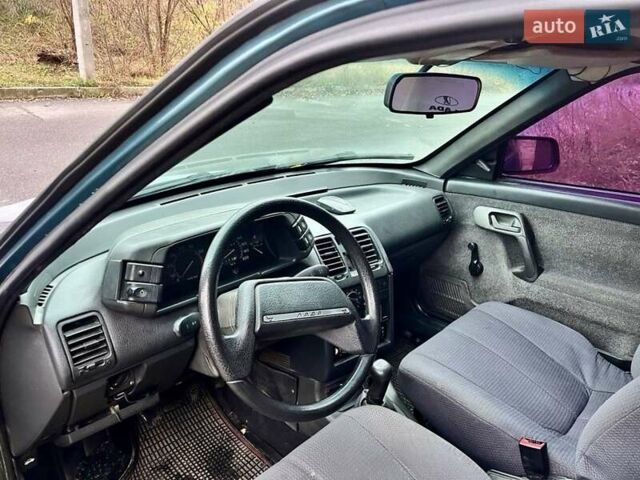 Синий ВАЗ 2110, объемом двигателя 1.5 л и пробегом 130 тыс. км за 900 $, фото 3 на Automoto.ua