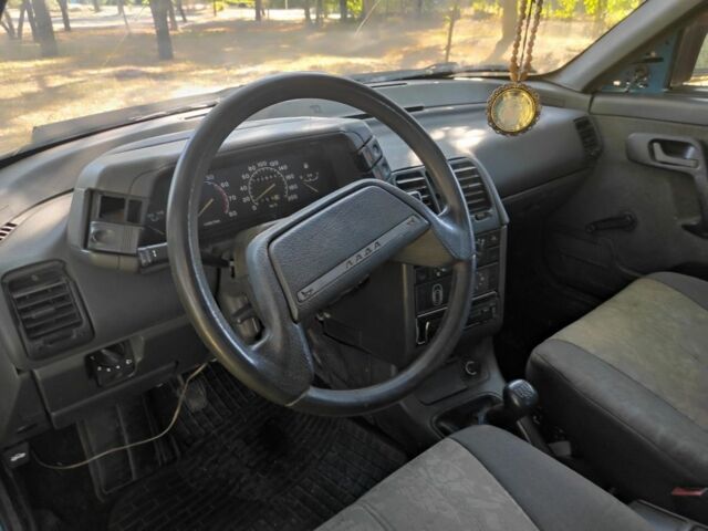Синий ВАЗ 2110, объемом двигателя 1.5 л и пробегом 180 тыс. км за 850 $, фото 5 на Automoto.ua