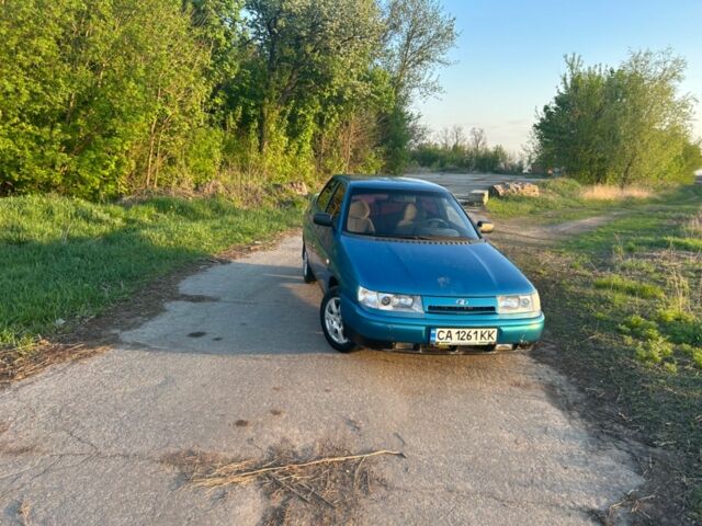 Синий ВАЗ 2110, объемом двигателя 1.5 л и пробегом 270 тыс. км за 1933 $, фото 1 на Automoto.ua