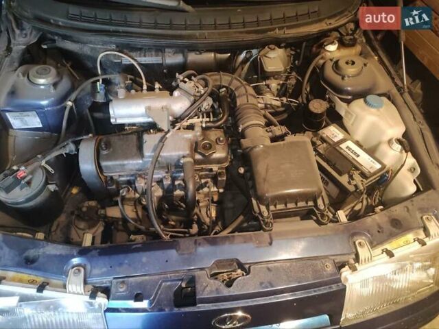 Синий ВАЗ 2110, объемом двигателя 1.5 л и пробегом 203 тыс. км за 900 $, фото 1 на Automoto.ua