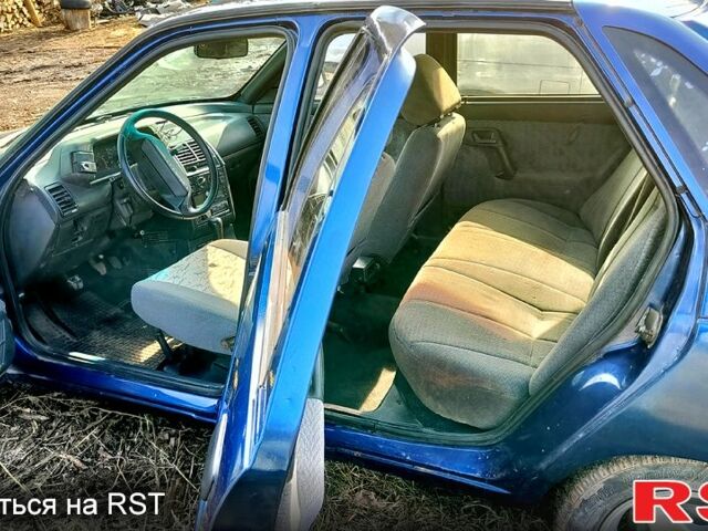 Синій ВАЗ 2110, об'ємом двигуна 1.5 л та пробігом 300 тис. км за 2000 $, фото 1 на Automoto.ua
