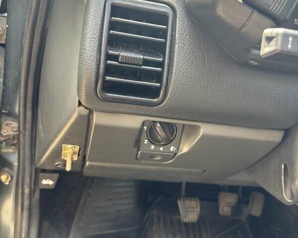 Синій ВАЗ 2110, об'ємом двигуна 1.5 л та пробігом 169 тис. км за 1450 $, фото 10 на Automoto.ua