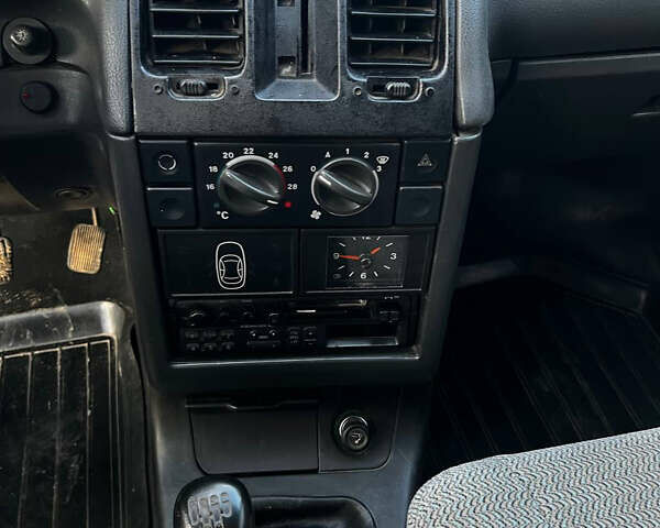 Синий ВАЗ 2110, объемом двигателя 1.5 л и пробегом 153 тыс. км за 1750 $, фото 17 на Automoto.ua
