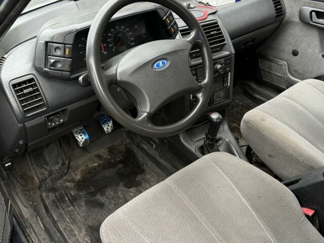 Синій ВАЗ 2110, об'ємом двигуна 1.5 л та пробігом 350 тис. км за 1400 $, фото 3 на Automoto.ua